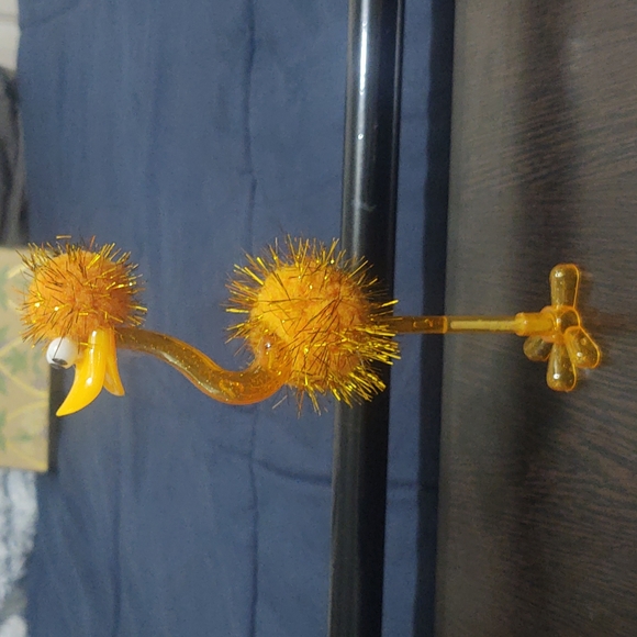 Ostrich Pen - Picture 3 of 5